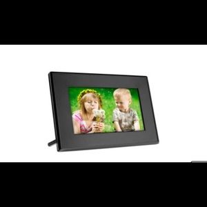 GiiNii 7" Digitial Picture Frame LED 16:9 NEW